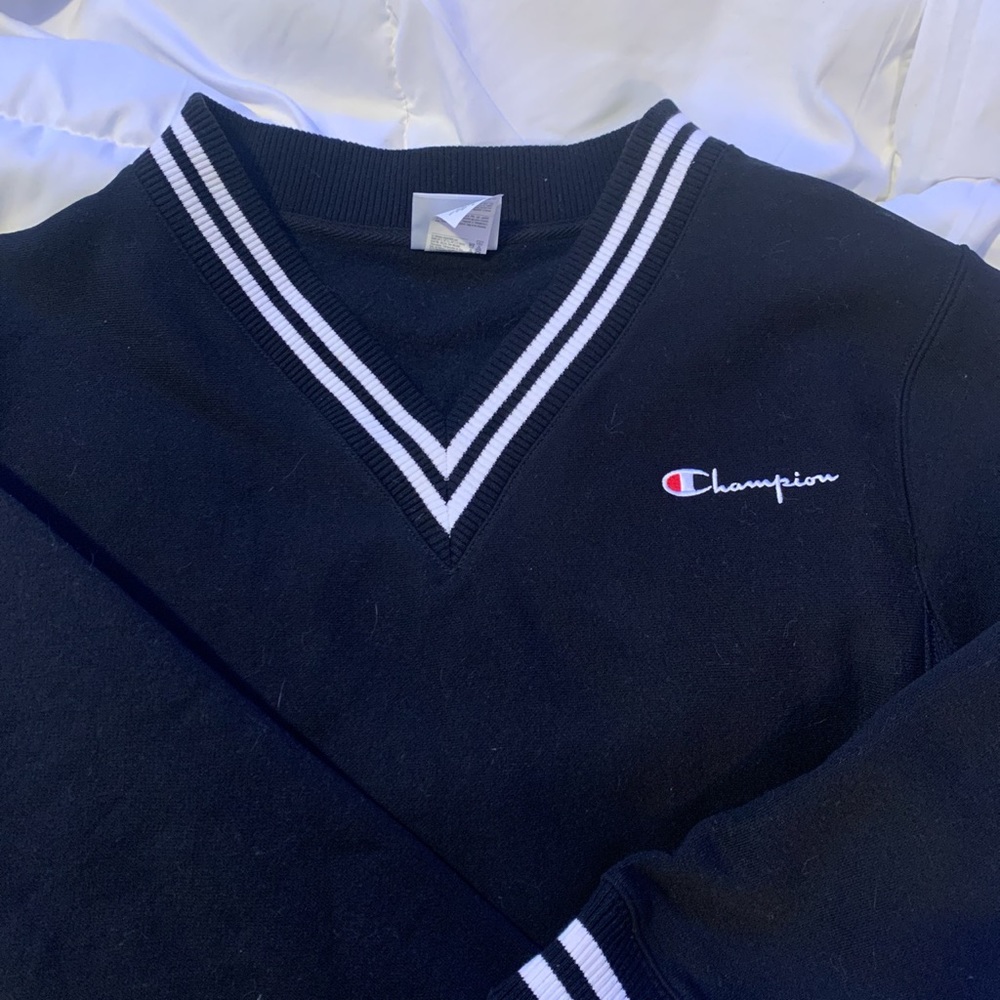 Champion V-line Cropped Crewneck